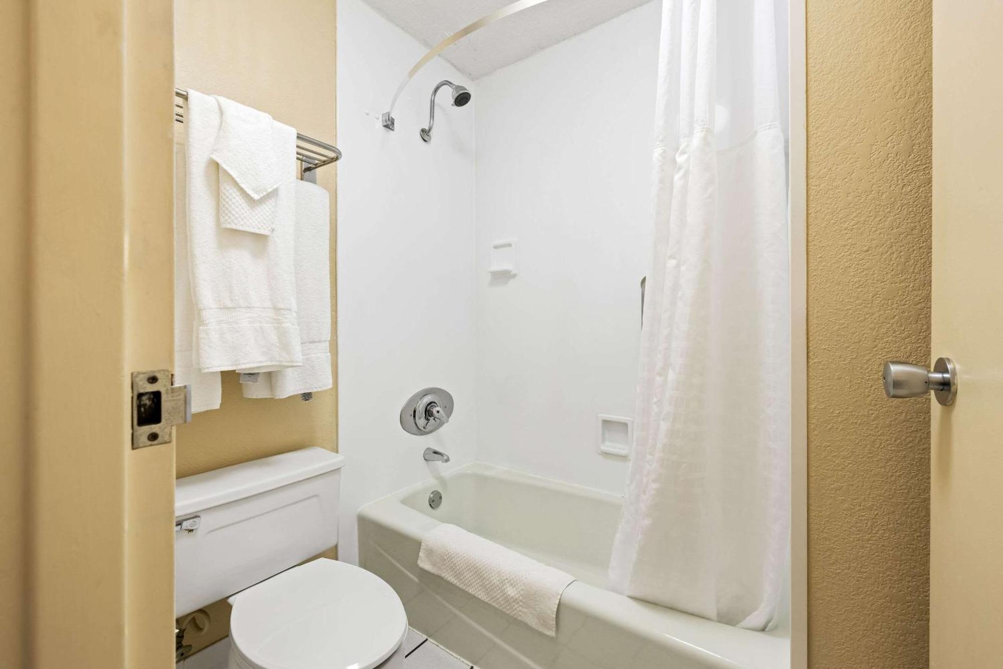 Quality Inn 모건시티 외부 사진